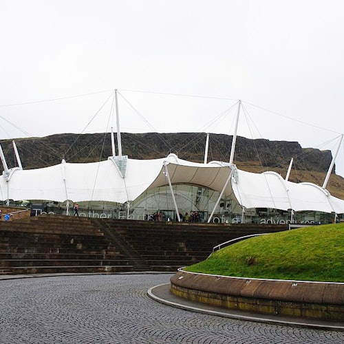 Dynamic Earth