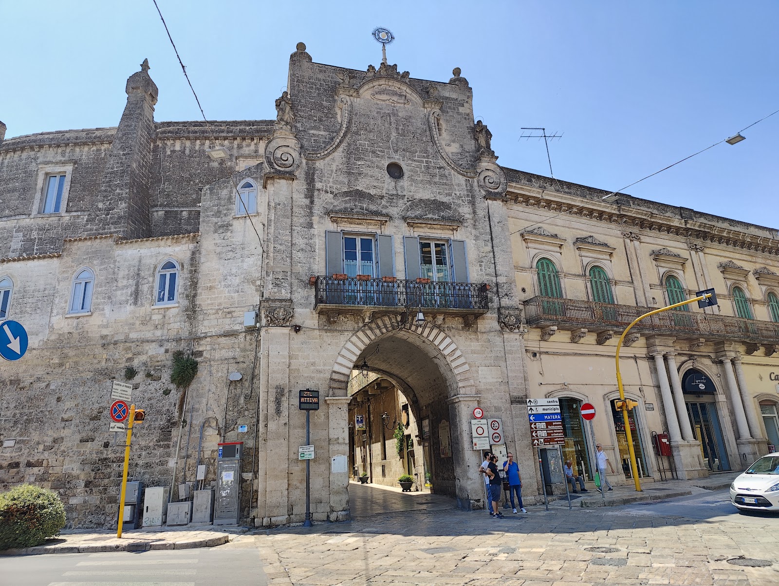 Porta Bari