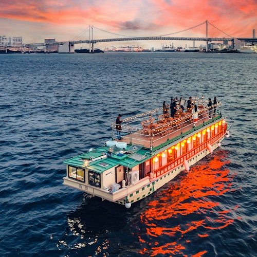 Paseos en barco con cena en Tokio