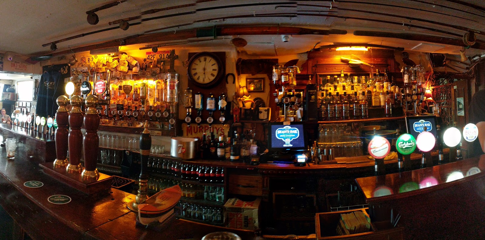 Sean's Bar