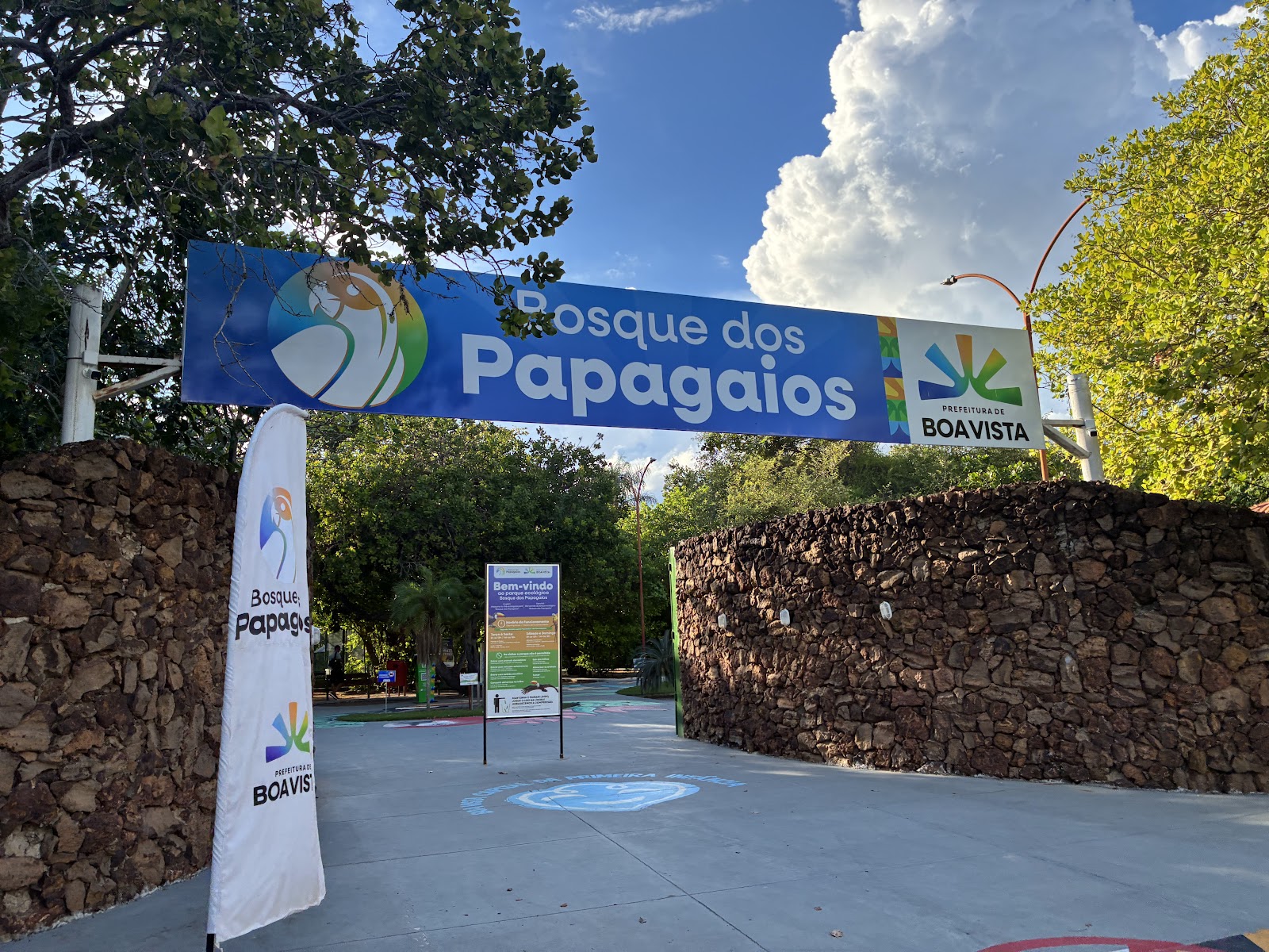 park Of Parrots