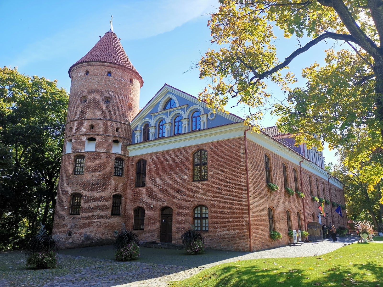 Raudondvaris Manor