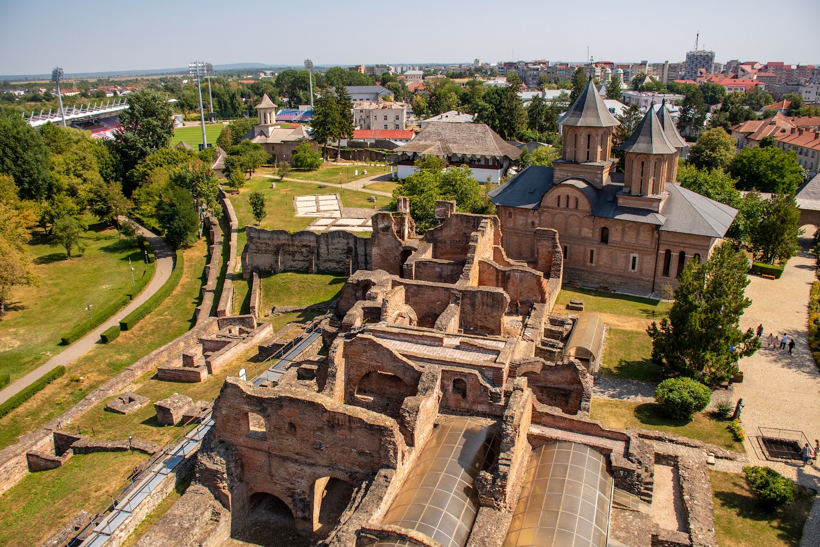 The Royal Court of Târgovi?te