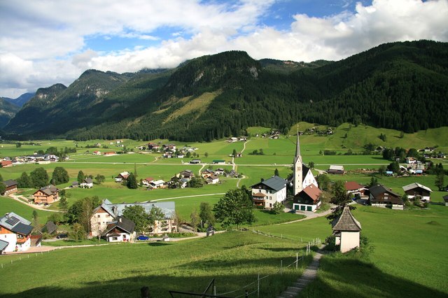 El pueblo de Gosau en Austria